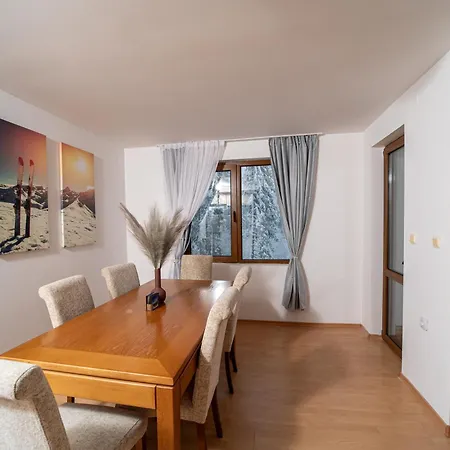 Crosswaybg Apartment