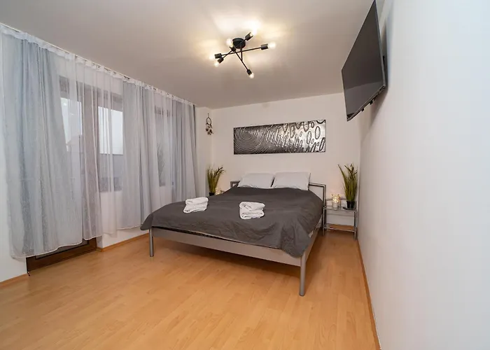 Crosswaybg Apartment